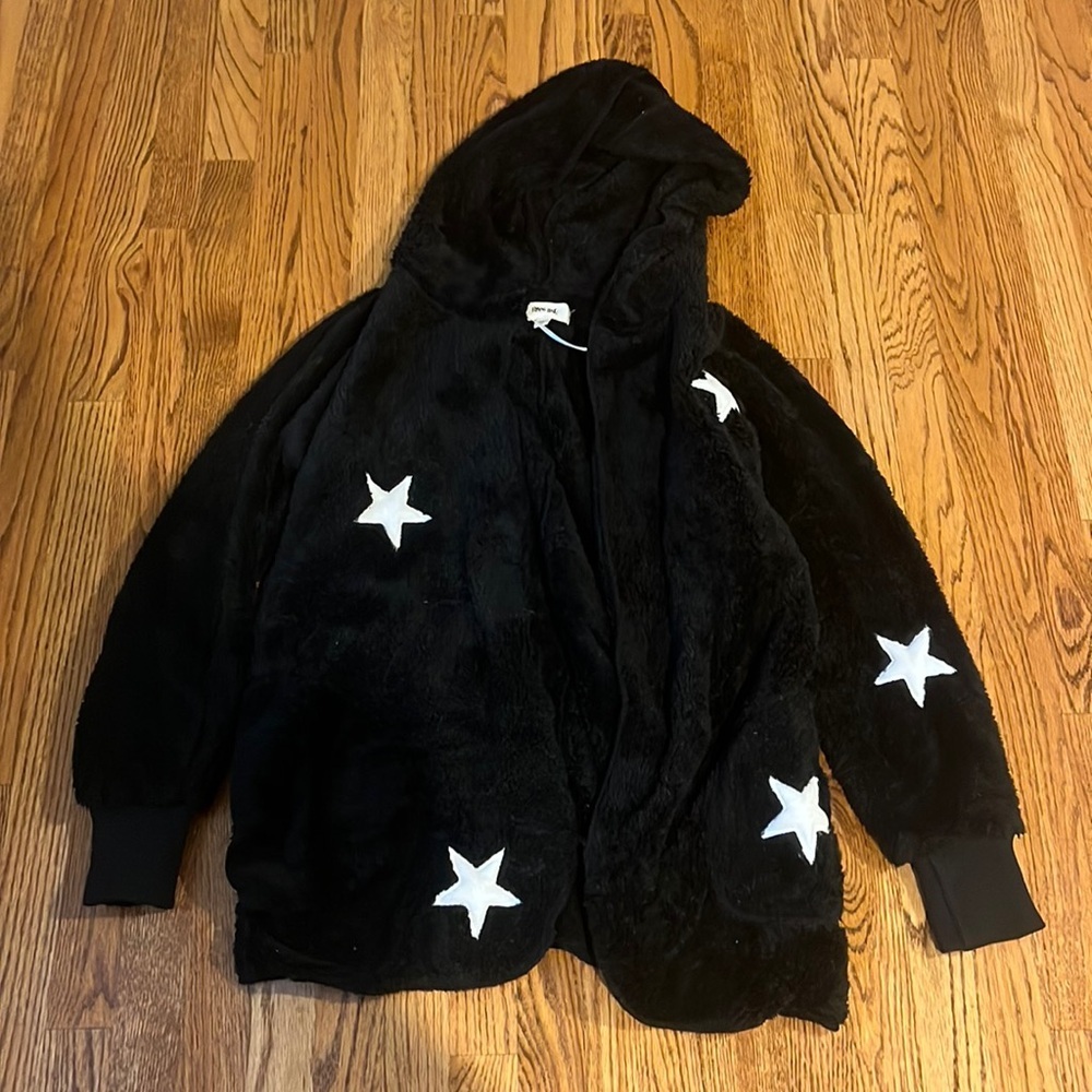 Hippie Love Woman’s Black Star Teddy Coat One Size
